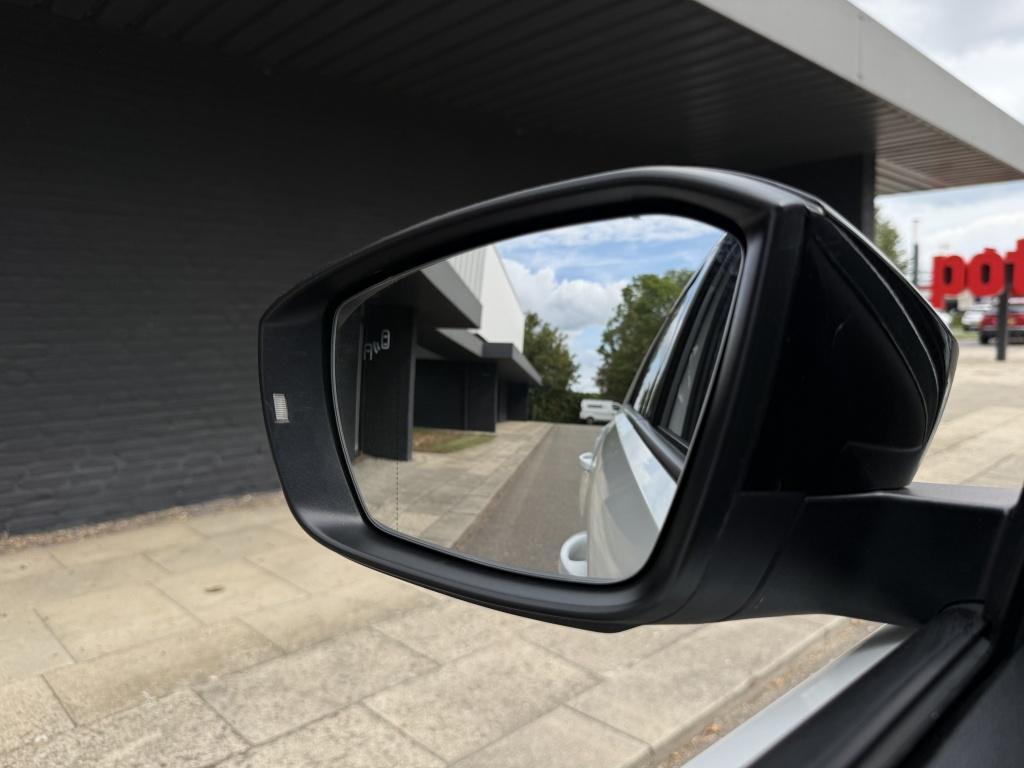 Volkswagen T-roc 1.5 tsi sport