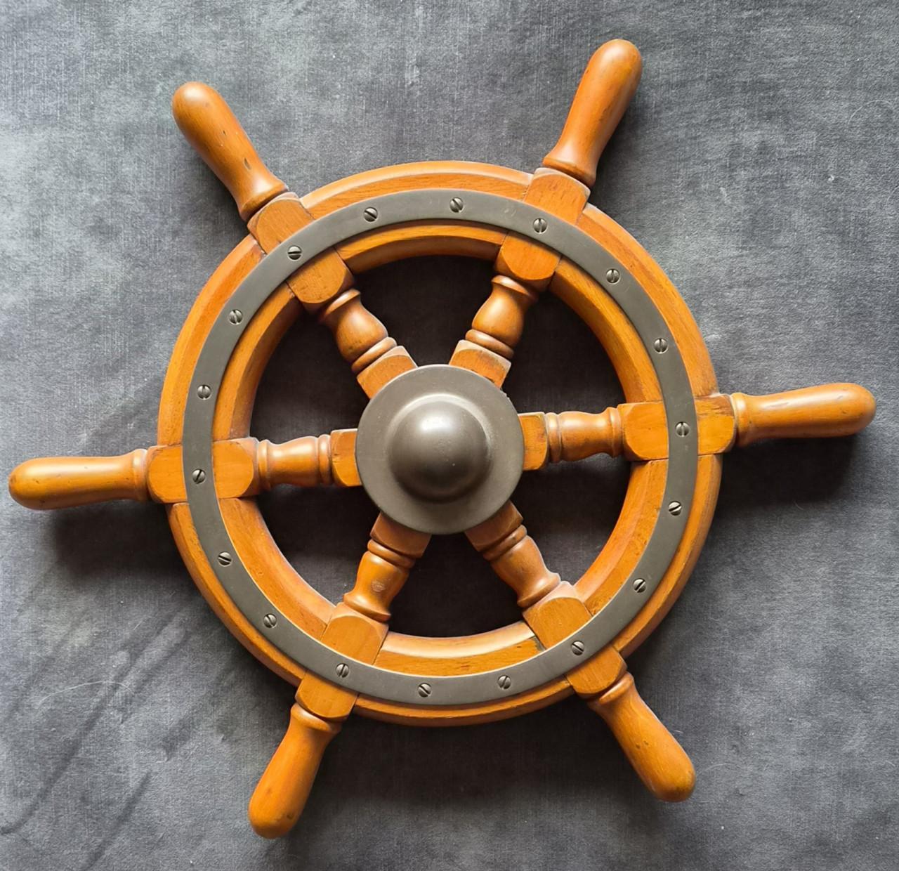 Scheepsroer Hout