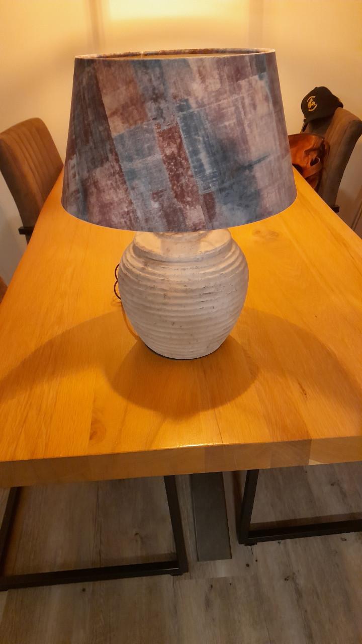 Tafellamp met stoffen kap