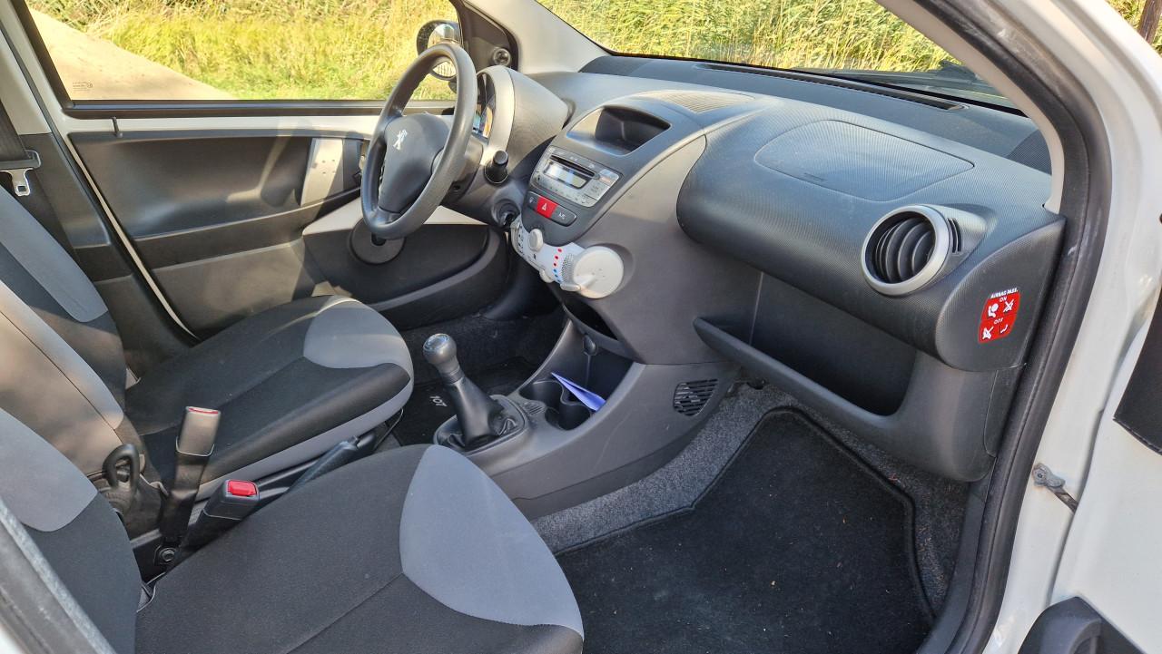 Peugeot 107 5drs/airco/bj.2013