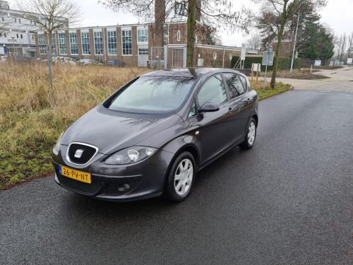 Seat toledo 1.6i stylance bj 2005 apk 1 jaar