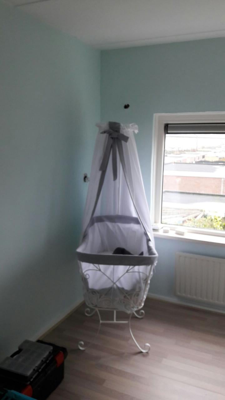 Smeedijzer wieg met bekleding en matras