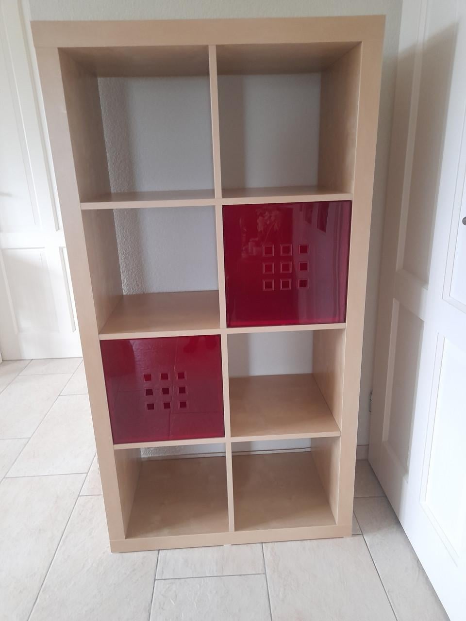 Kallaxkast  150H x 79 x 39 (in goede nette staat )