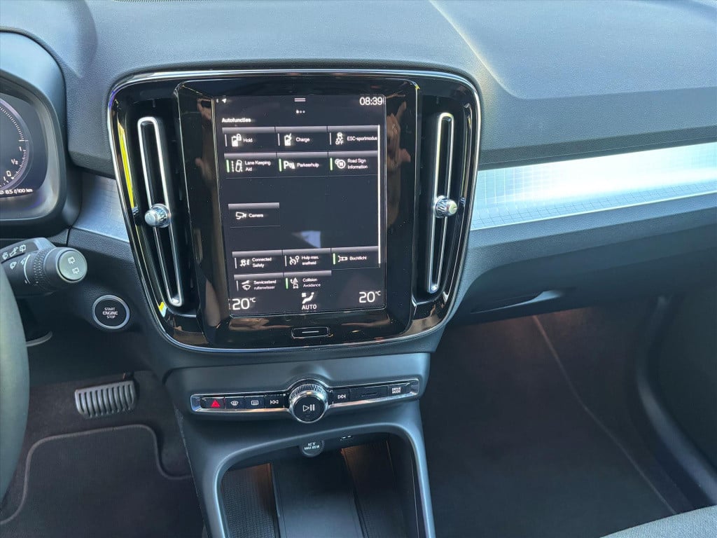 Volvo XC40 t4 plug-in hybrid 211pk aut core bright 20lm velgen| carplay|rij