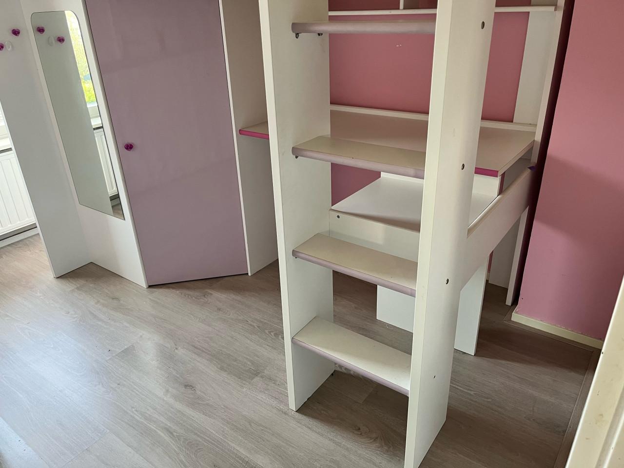 Hoogslaper met kast en bureau 90x200cm