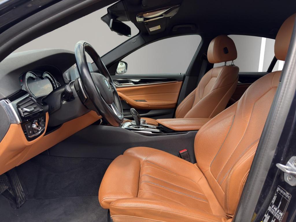 BMW 5 Serie 530 e iperformance | leder | sportstoelen | sfeer | camera | pa