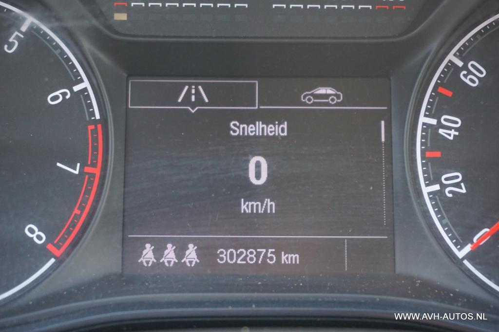 Opel Corsa 1.4 online edition