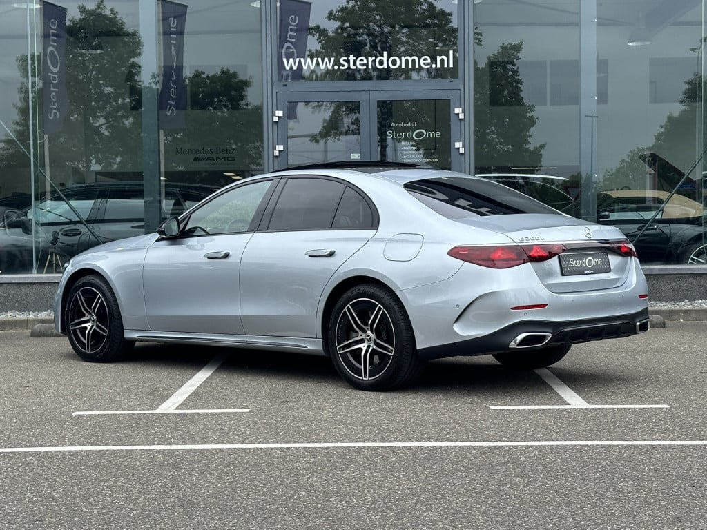 Mercedes-Benz E-Klasse 300 e amg line l nieuw model i panoramadak l distron