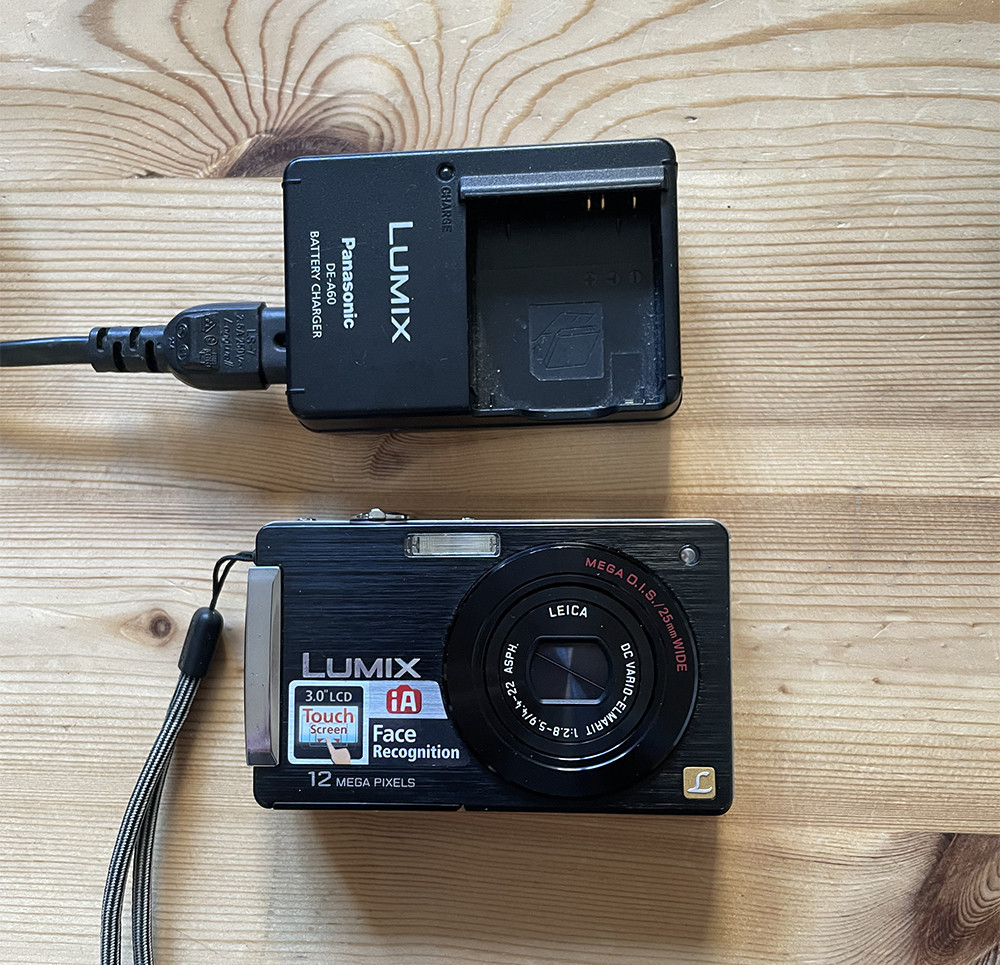 Te koop verschillende analoge +  een digitaal fototoestellen