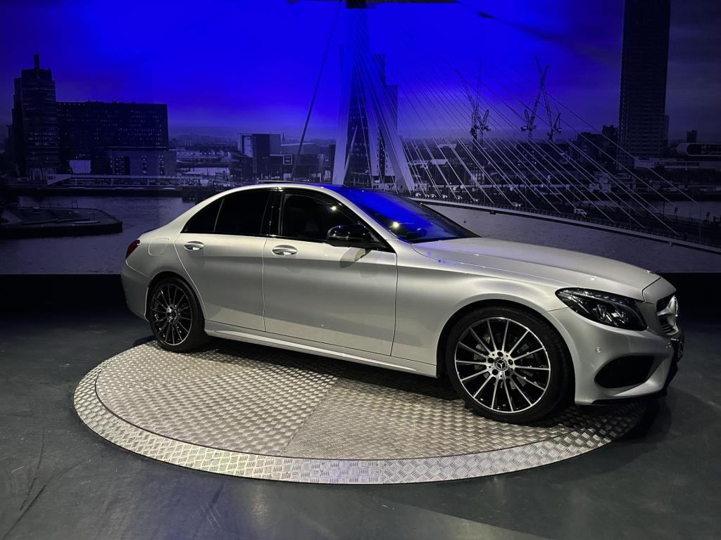 Mercedes-Benz C-Klasse 180 sport edition premium plus amg *pano*360camera*b