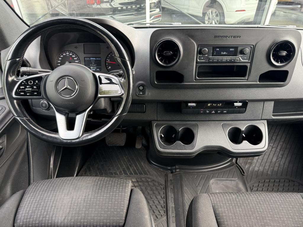 Mercedes-Benz Sprinter 319 1.9 cdi bakwagen met laadklep | zijdeur | cruise
