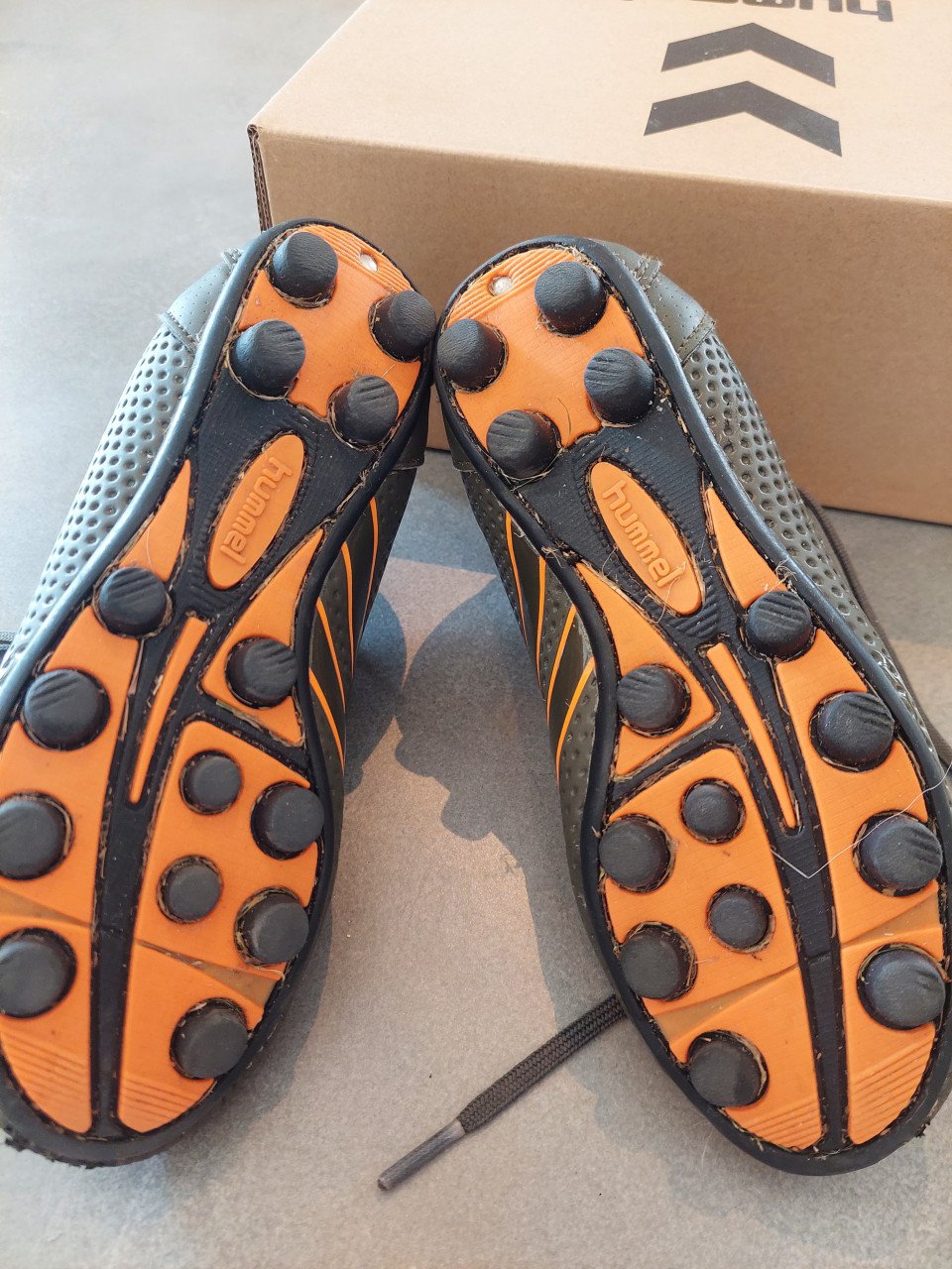 Hummel voetbalschoenen maat 31