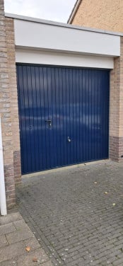 Hörman Garage kanteldeur met inloopdeur