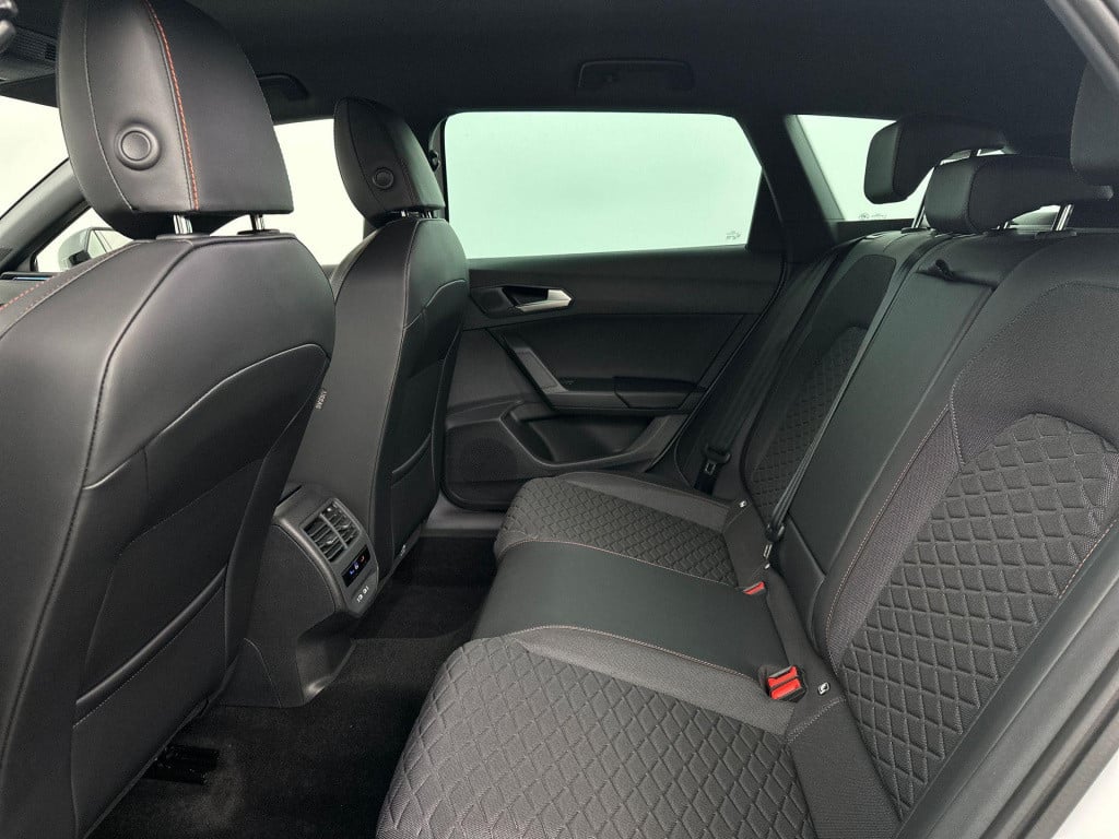 Seat Leon sportstourer fr business 1.5 tsi ehybrid 150kw / 204pk stationw