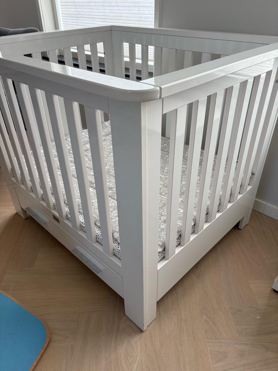 Box met boxkleed en boxmatras