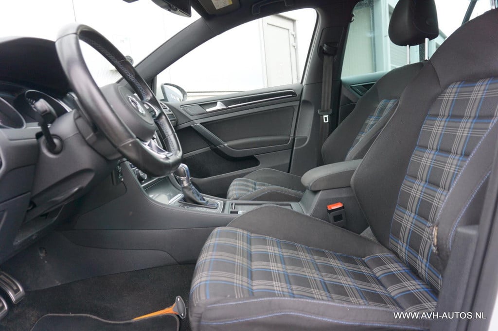 Volkswagen Golf 1.4 tsi gte, panoramadak!!