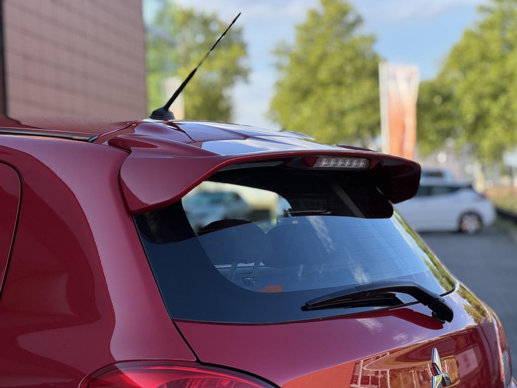 Mitsubishi Space Star 1.2 connect+