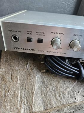 Werkende vintage Realistic 42-2108 Stereo Reverb...