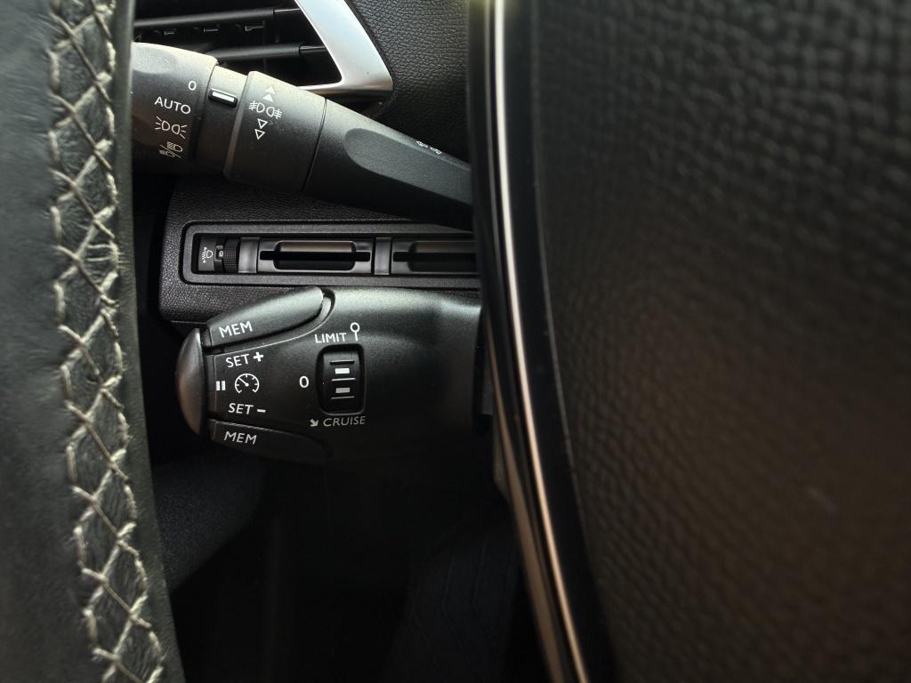Peugeot 3008 1.2 puretech -