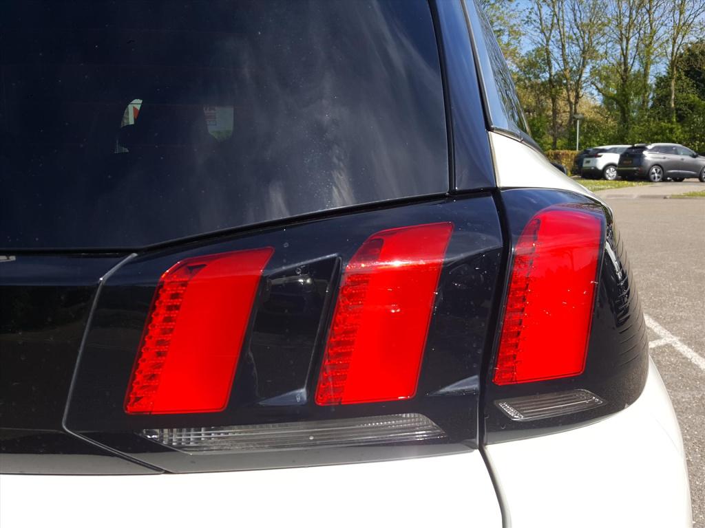 Peugeot 5008 allure 1.2 pt-130pk automaat (6t) full-led voor |comfort stoel