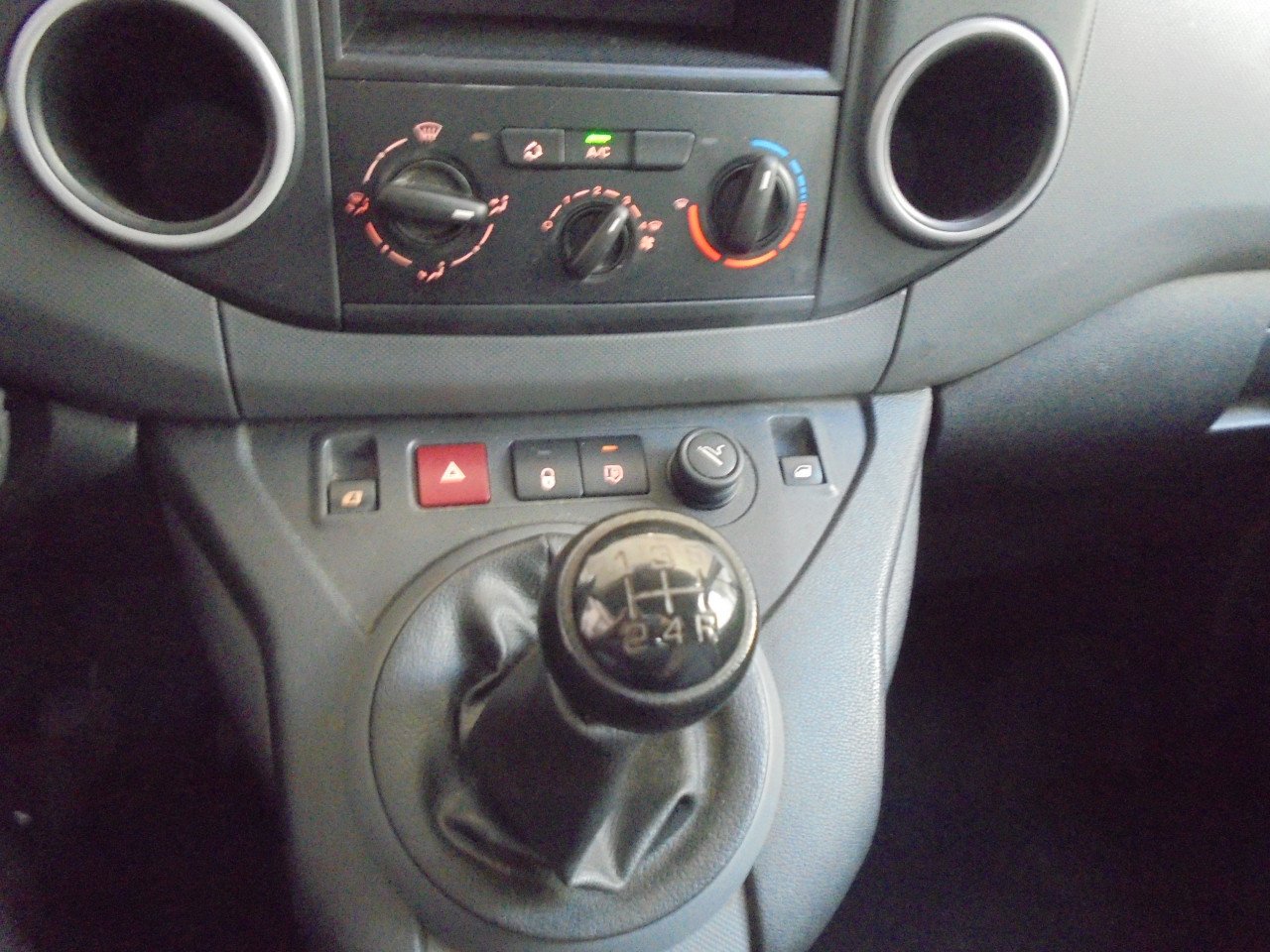 Berlingo 1.6 Bwjr. 2012 heel nette staat 2 eig. slechts 173.351 Km € 3850