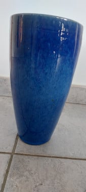 Decoratie kobaltblauwe stenen vaas