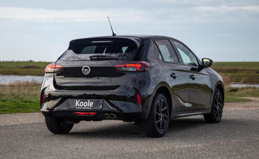 Opel Corsa 1.2 turbo gs black line / apple carplay / automaat / 360 camera 