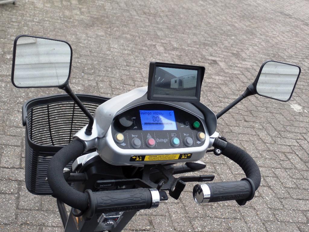 Scootmobiel met 5 wielen, achteruitrij camera, verwarmde handvatten