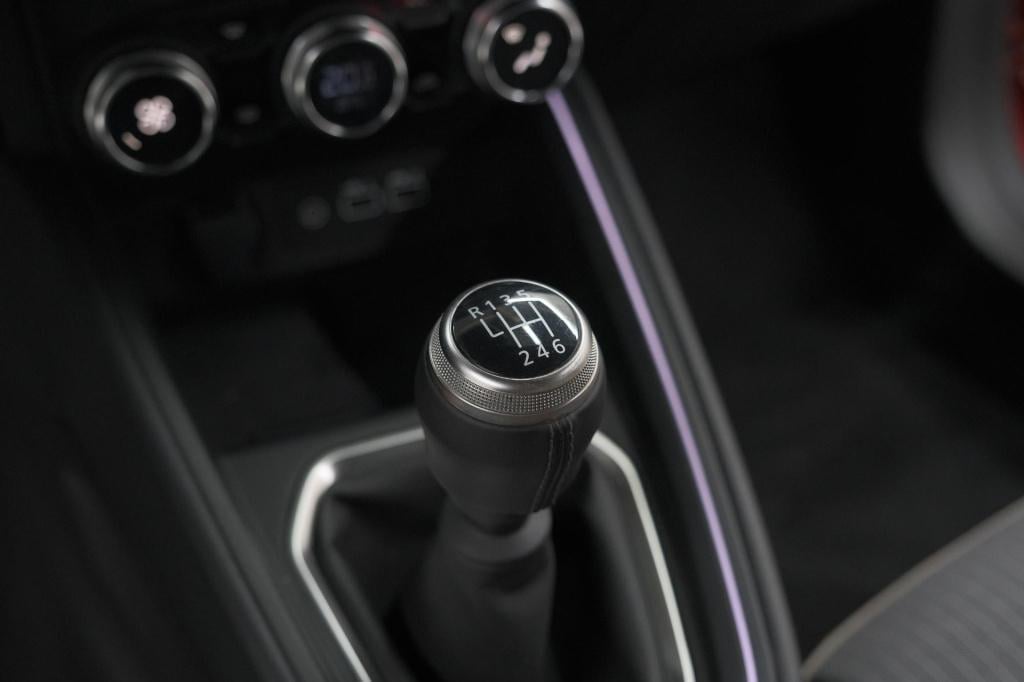 Renault Clio 1.0 tce 90 gpf techno | 360 camera | adaptieve cruise control 