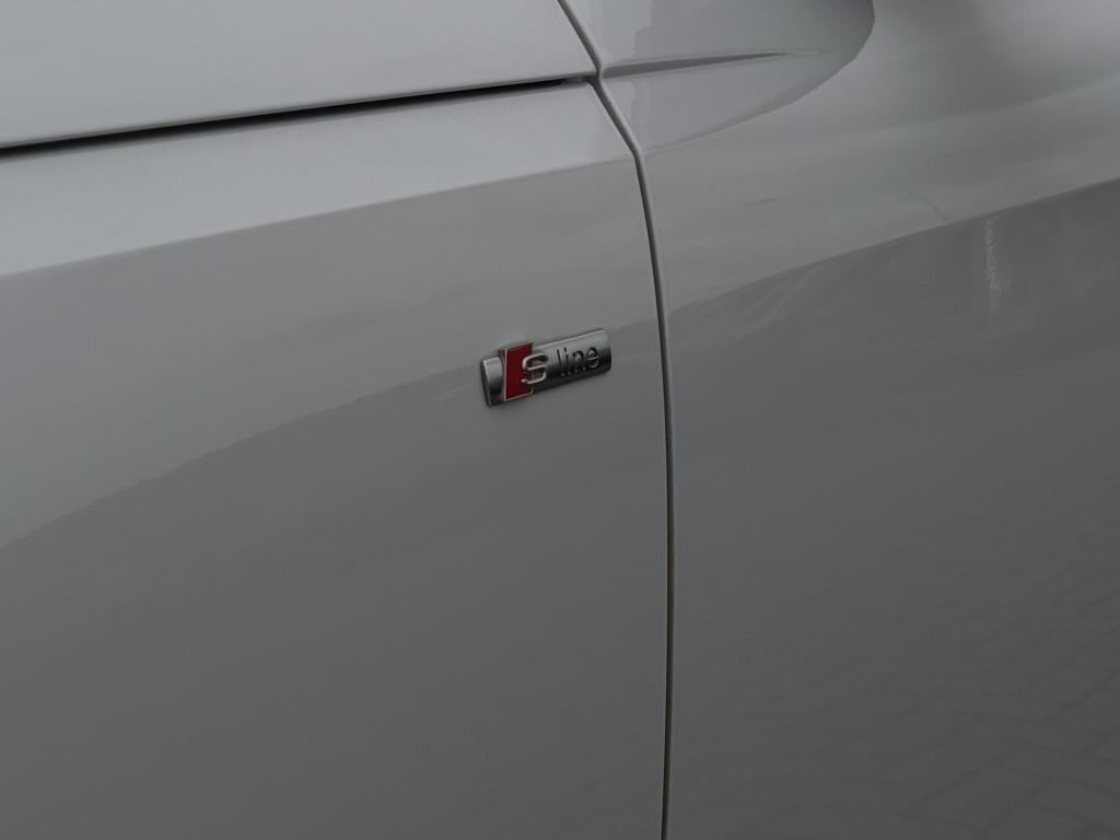 Audi A4 avant 45 tfsi quattro s-line 266pk | matrix led | acc | elek. trekh