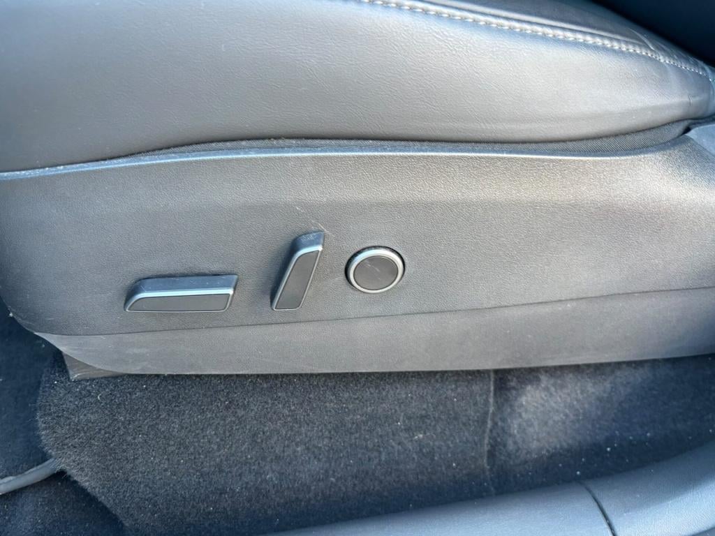 Tesla Model Y long range awd 75 kwh