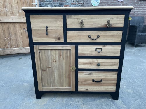 Te koop: dit eigenwijze kastje zoekt een nieuw thuis!