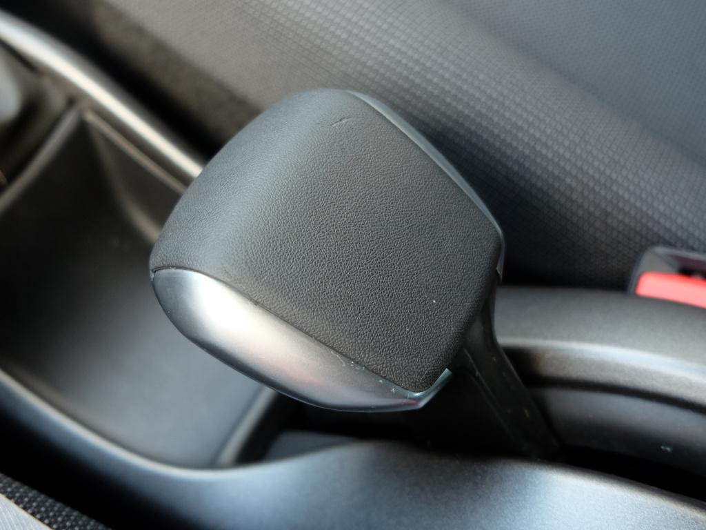 Citroen C3 Aircross 1.2 puretech 110pk shine | navigatie| parkeer sensoren 