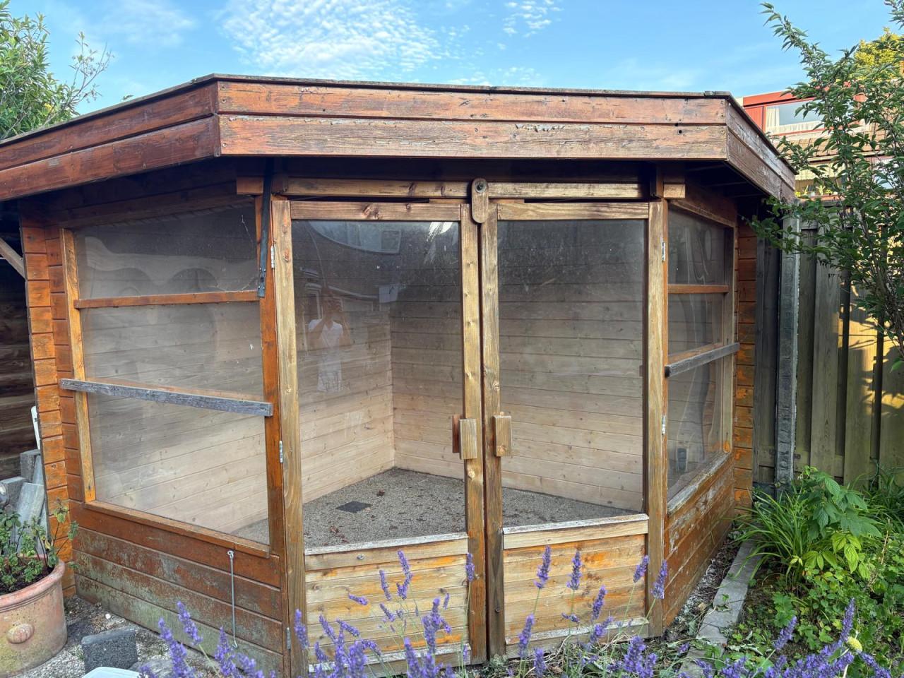 Tuinhuisje gratis op te halen