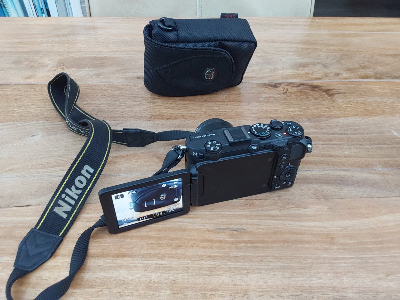 Nikon coolpix p7700