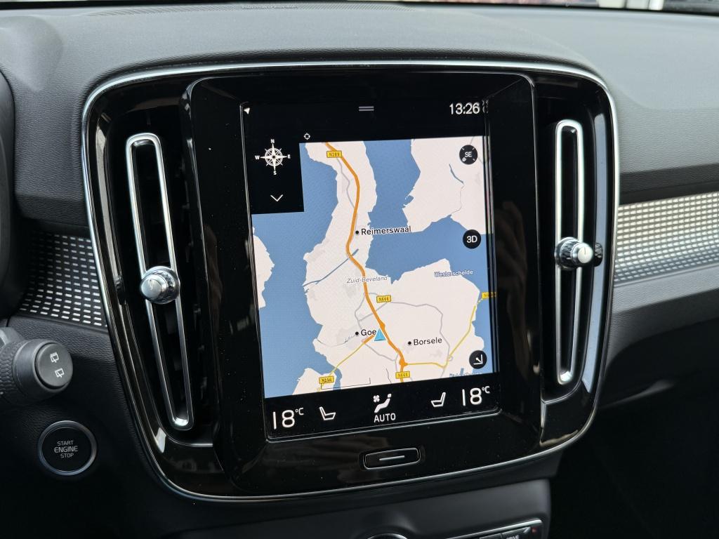 Volvo XC40 t5 262pk recharge ultimate dark |leder+ memory| camera| h&k soun