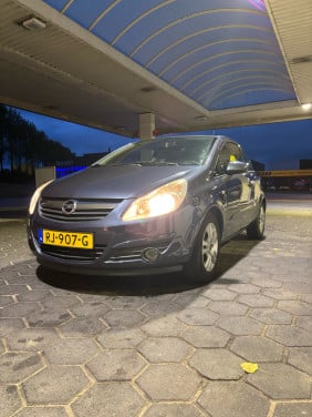 Opel Corsa D 1.2 - 16v bj-2006 carplay