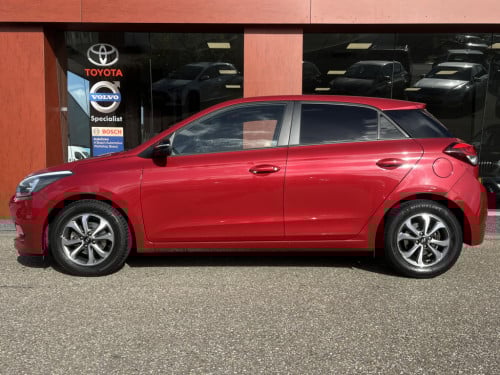 Hyundai I 20 1.2 hp i-motion premium | stuur/stoelverw. | radio | airco