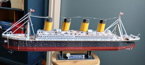 RMS Titanic 3D Puzzel Model. Van karton.