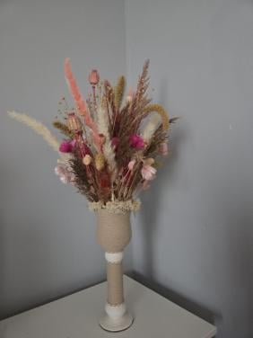 Droogbloemstukken en heel veel droogbloemen om zelf mee aan de gang te gaan