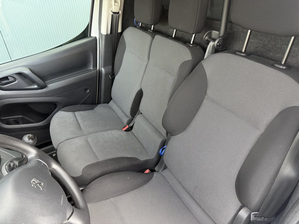 Peugeot Partner 120 1.6 bluehdi 75 l1 premium pack 3-zitter