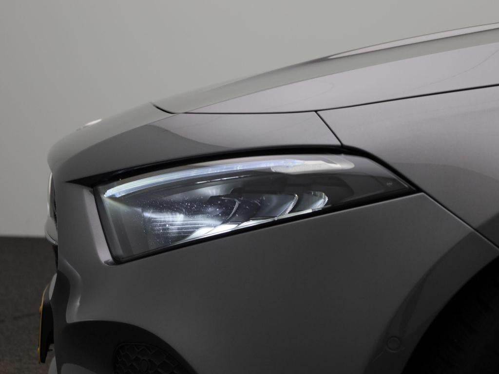 Mercedes-Benz A-Klasse 180 business line | automaat | panorama dak | leder 
