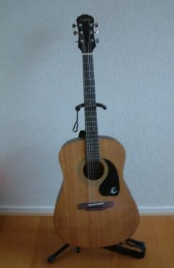 Epiphone western  incl koffer  1997  goede klank