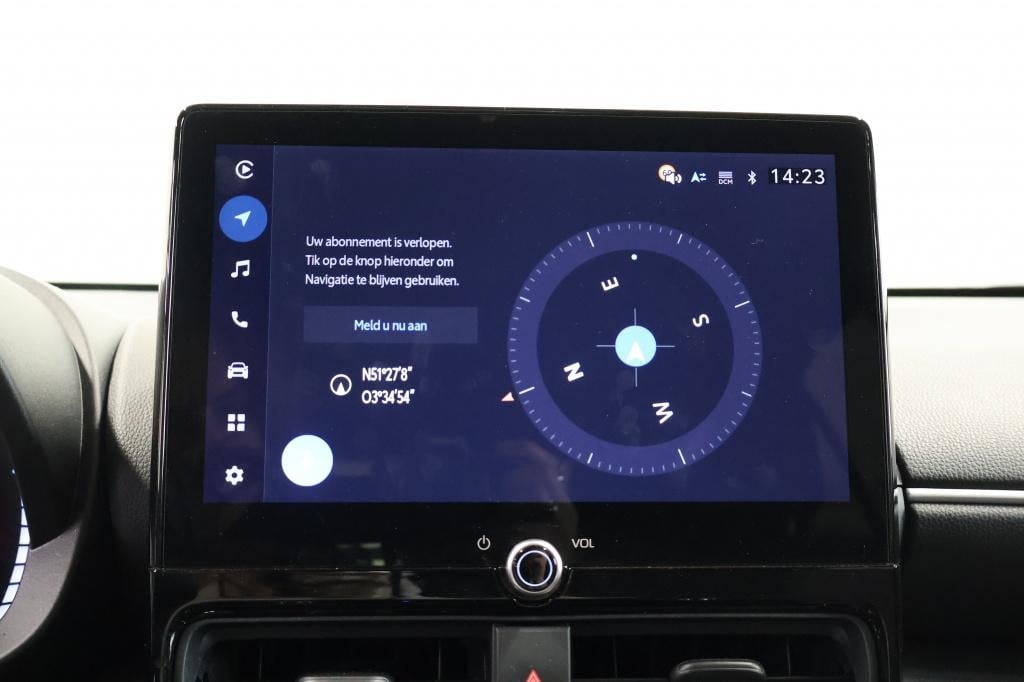 Toyota Yaris Cross 1.5 hybrid 115 first