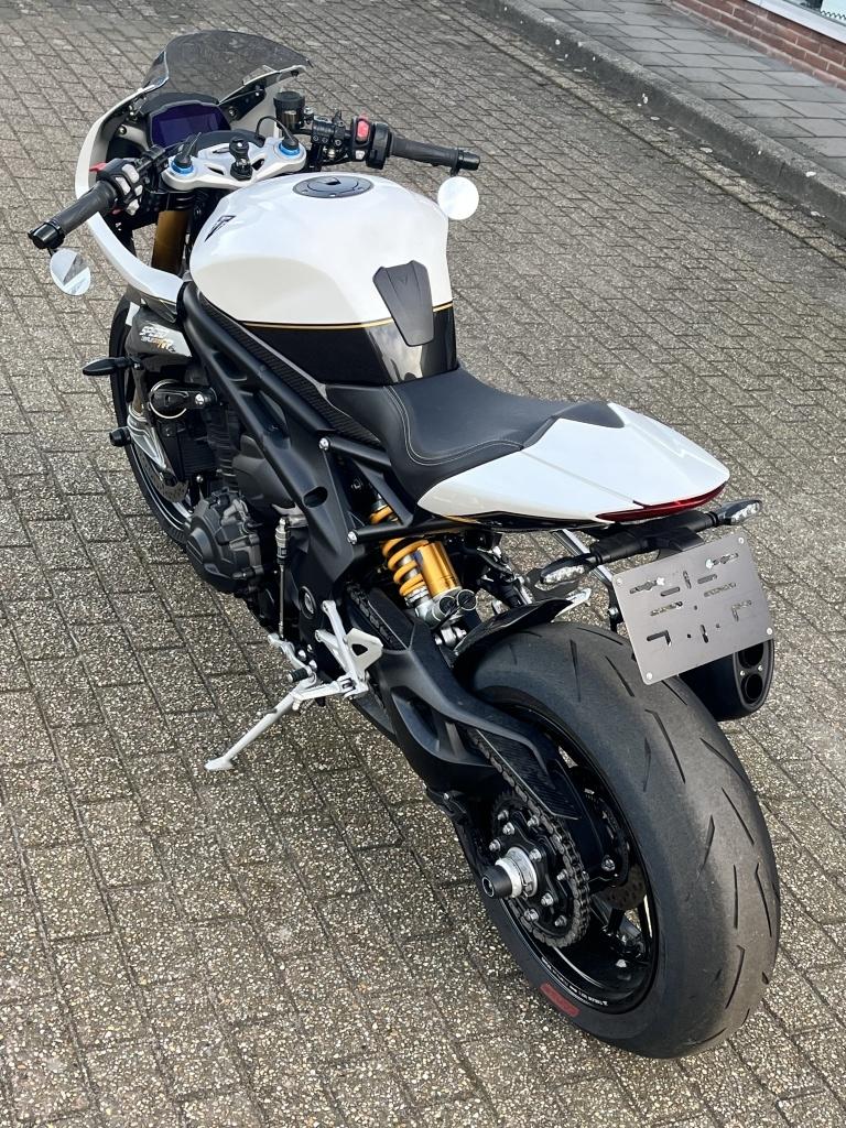 Triumph Speed Triple 1200 rr
