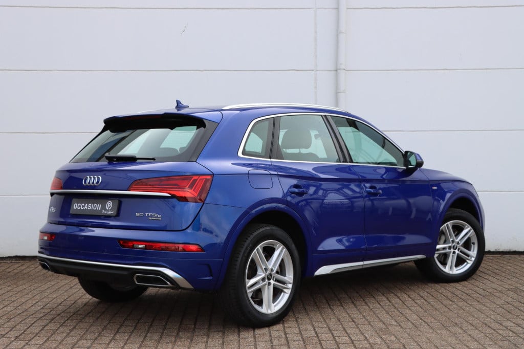 Audi Q5 50 tfsi e quattro s edition 300pk s-tronic audi q5 50 tfsi e s edit