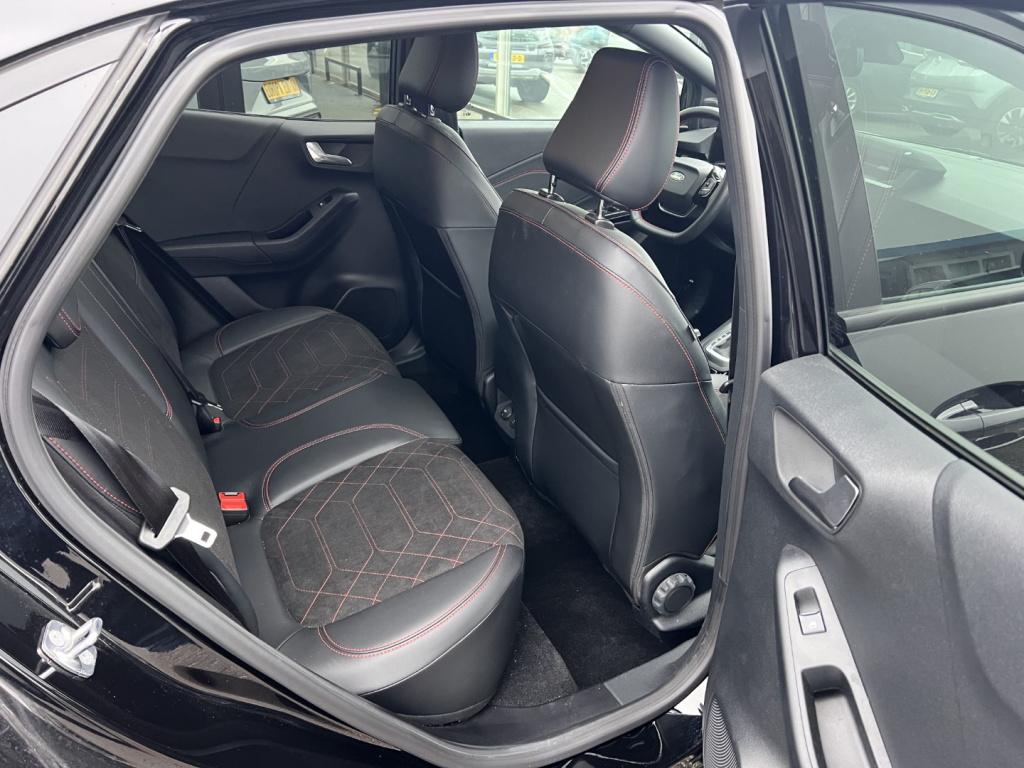 Ford Puma 1.0i ecoboost hybrid 155pk st-line x