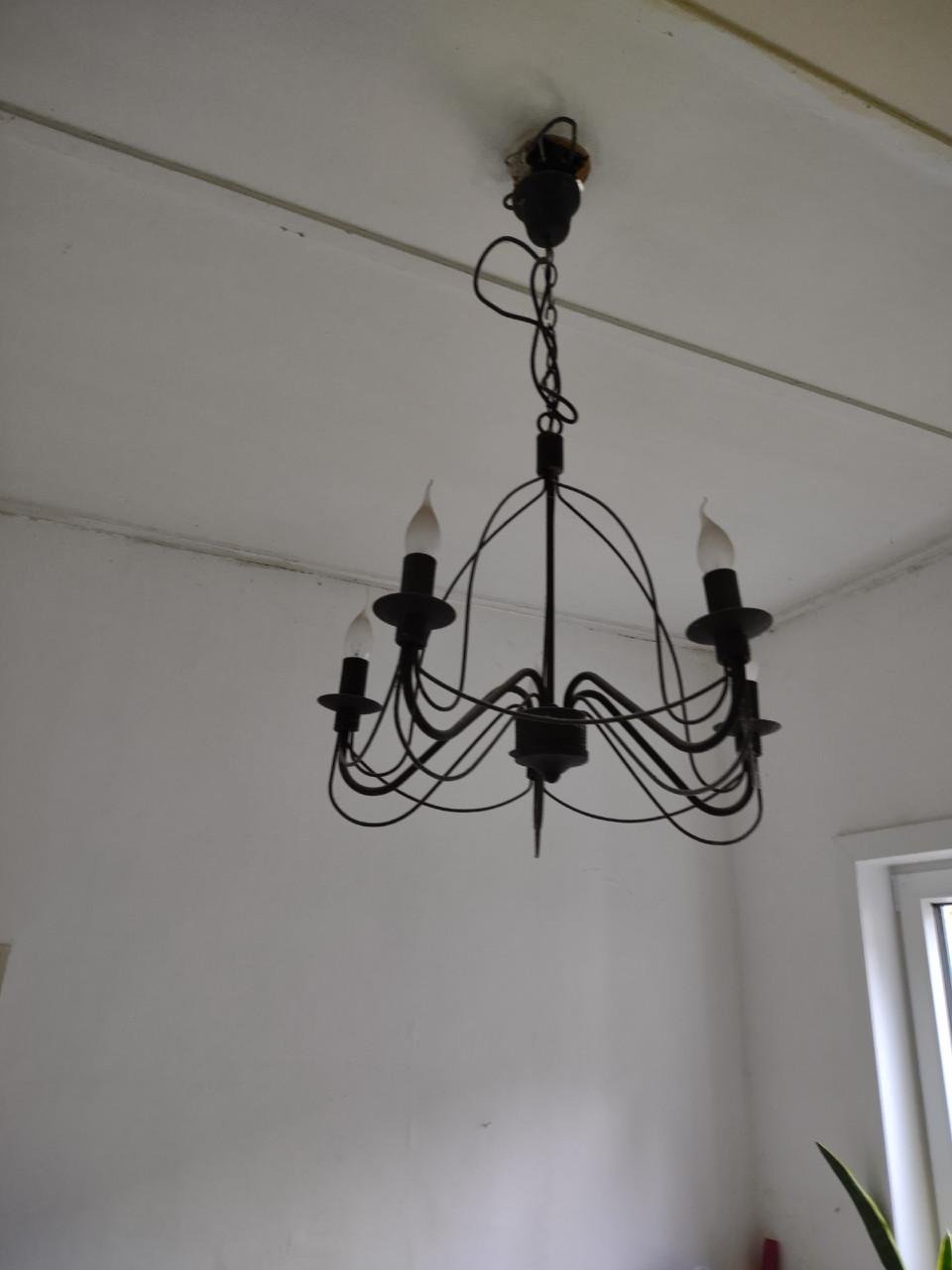 Prachtige zwarte kroonluchter, vintage hanglamp zwart.