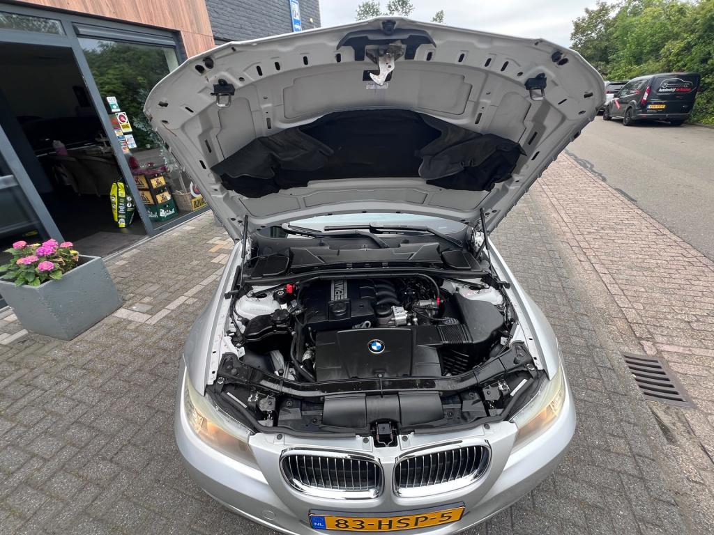 BMW 3-serie touring 318i business line
