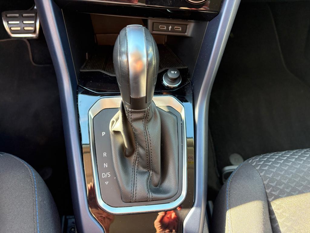 Volkswagen T-roc 1.5 tsi sport